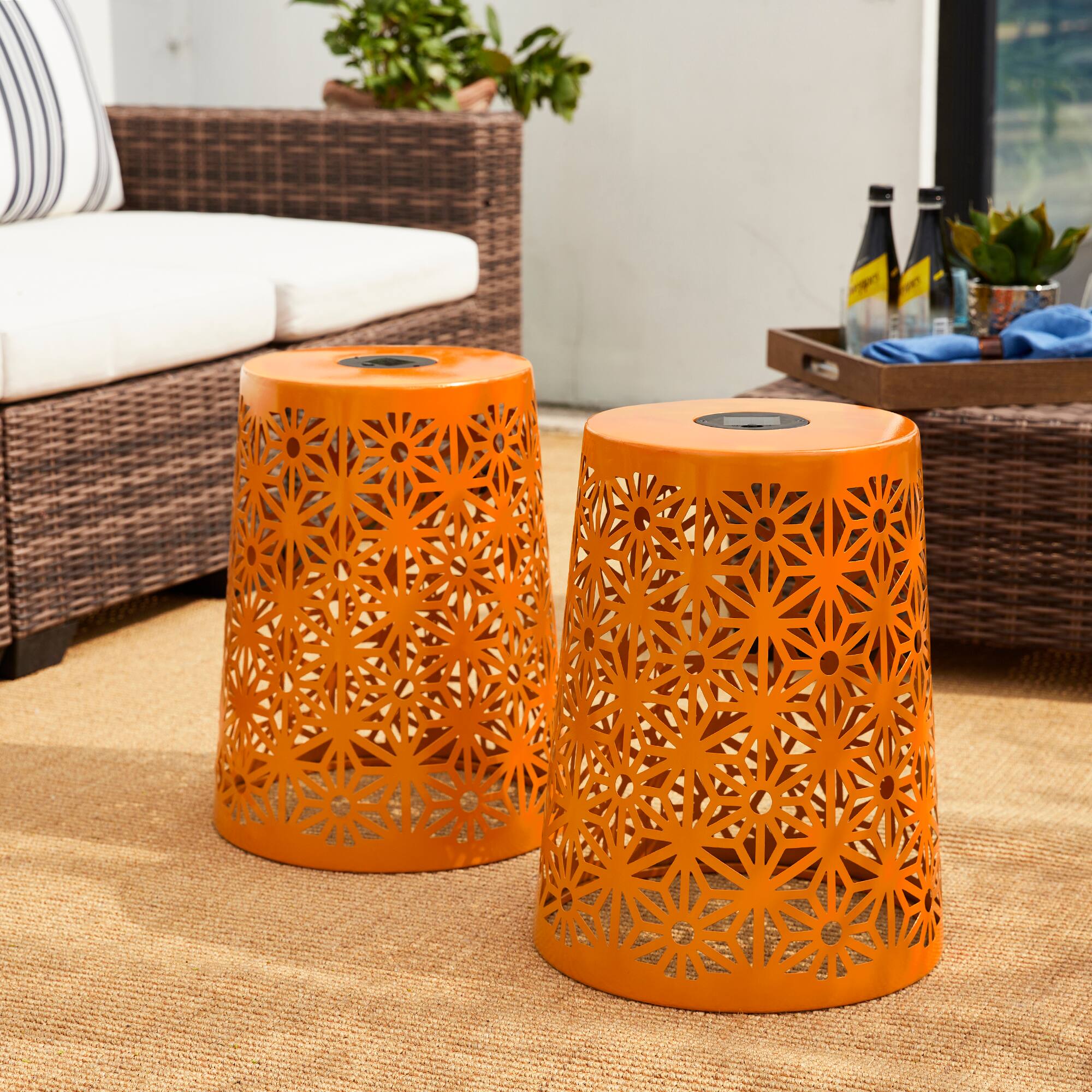 Glitzhome® 17.5" Iron Geometric Pattern Solar Garden Stool Set